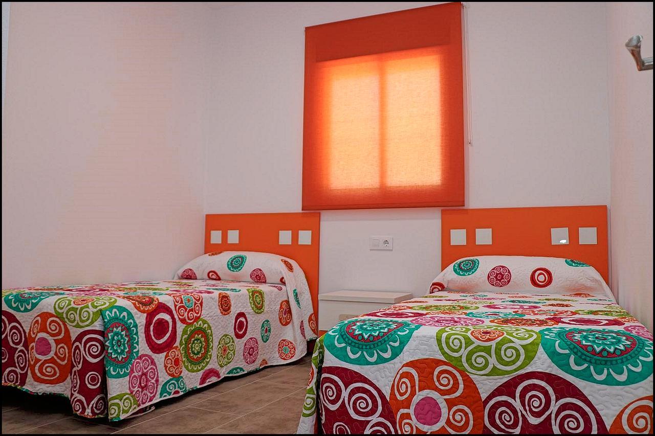 Casa Rural Zara III โกนิล เด ลาฟรอนเตรา ภายนอก รูปภาพ